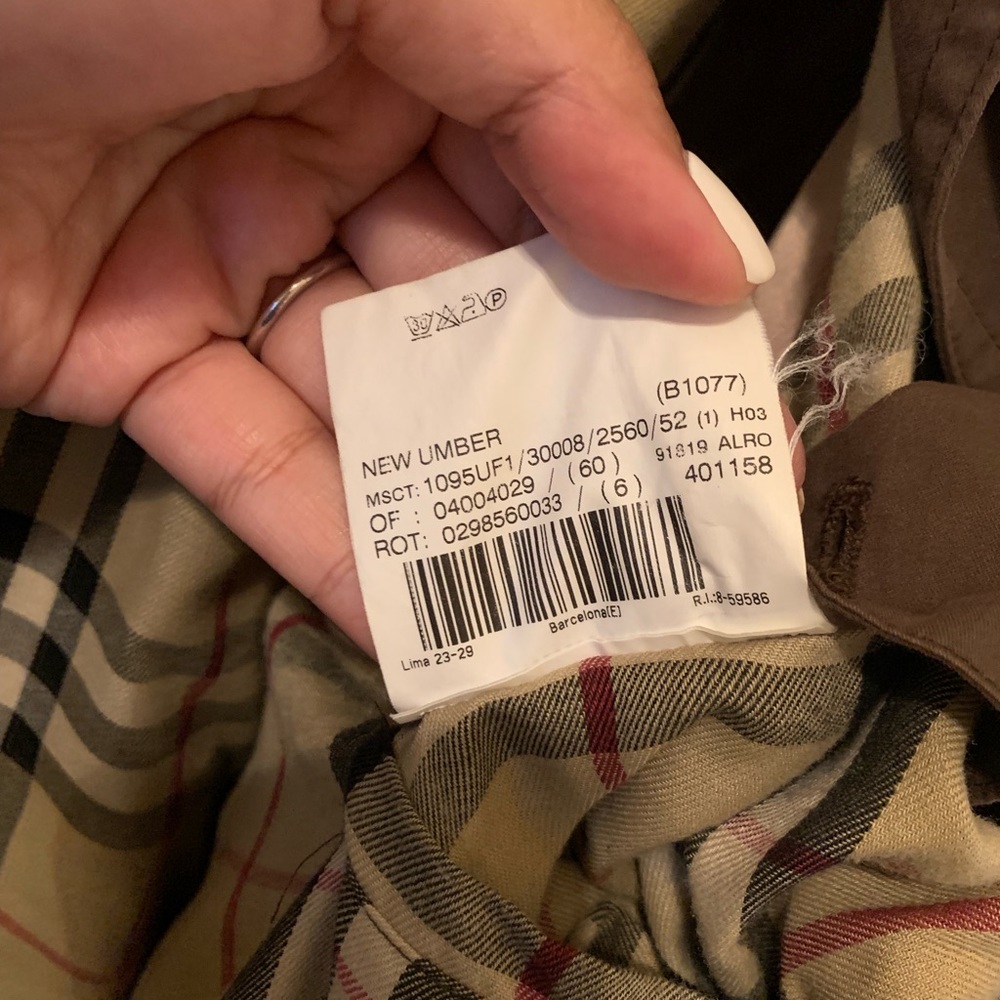 Men’s Brown Burberry Coat - Picture 3 of 5